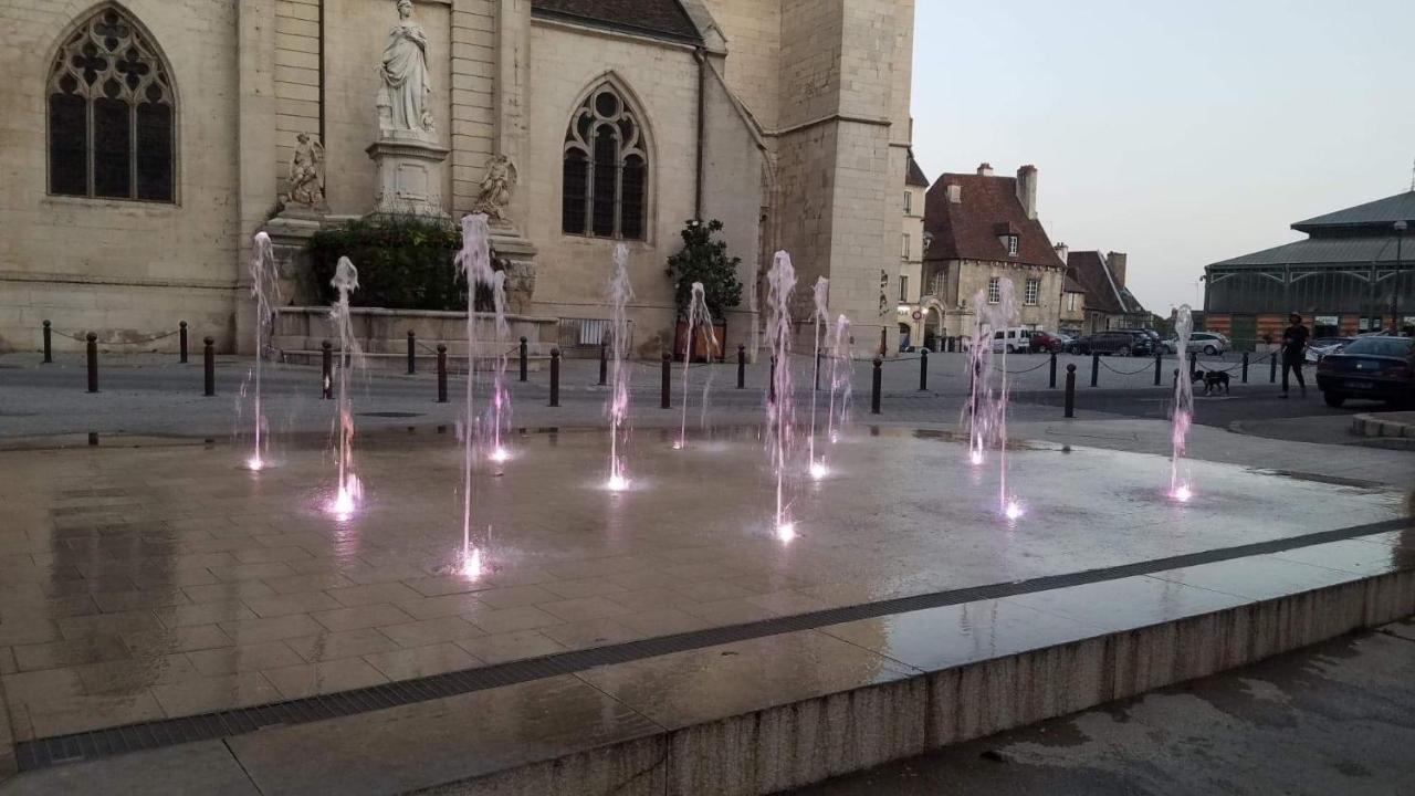 Appartement Confort Deux Etoiles Dole Exterior foto